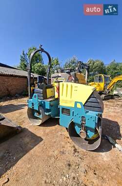 Дорожній каток Ammann AV 2015 в Львові