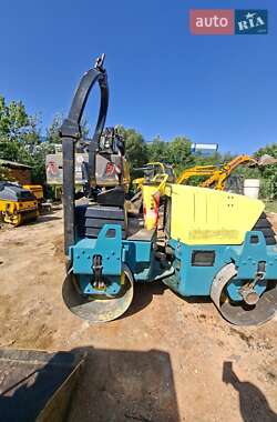 Дорожный каток Ammann AV 2015 в 