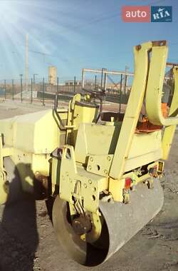 Дорожный каток Ammann AV 2001 в Киеве