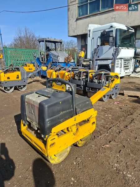 Дорожный каток Ammann AV 2015 в Львове