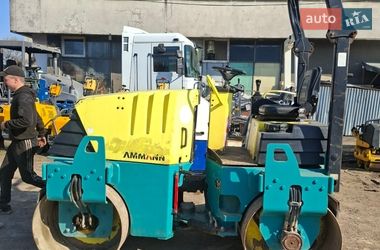Дорожный каток Ammann AV 2010 в Львове