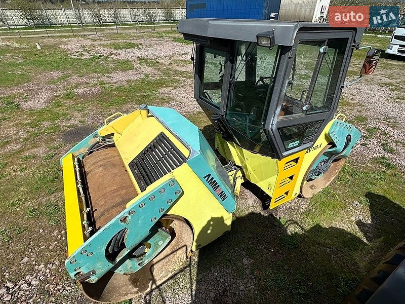 Дорожный каток Ammann AV 2006 в Киеве