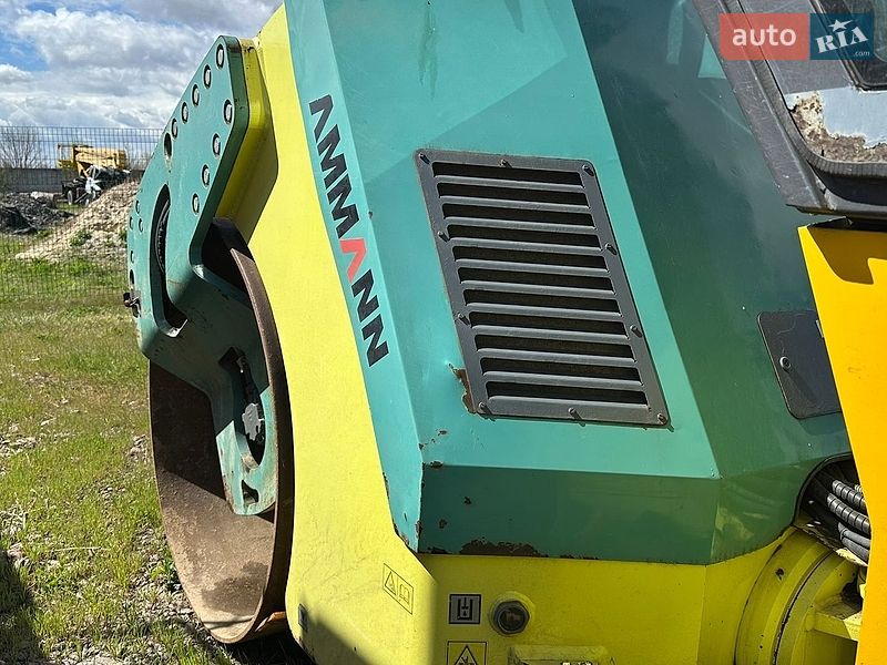 Дорожный каток Ammann AV 2006 в Киеве
