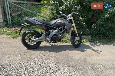 Мотоцикл Супермото (Motard) Aprilia Dorsoduro 2014 в Ивано-Франковске