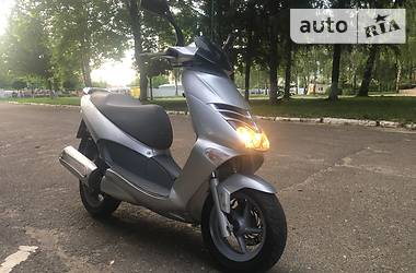 Скутер Aprilia Leonardo 2003 в Черновцах