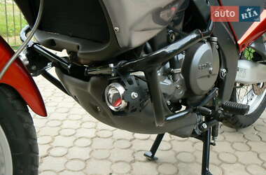 Мотоцикл Туризм Aprilia Pegaso 650 2001 в 