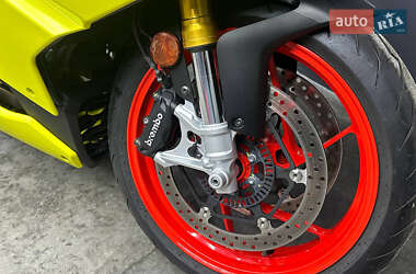 Спортбайк Aprilia RS 660 2021 в 
