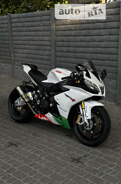 Спортбайк Aprilia RSV4 2011 в Харькове