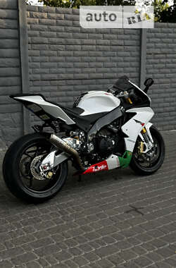 Спортбайк Aprilia RSV4 2011 в Харкові