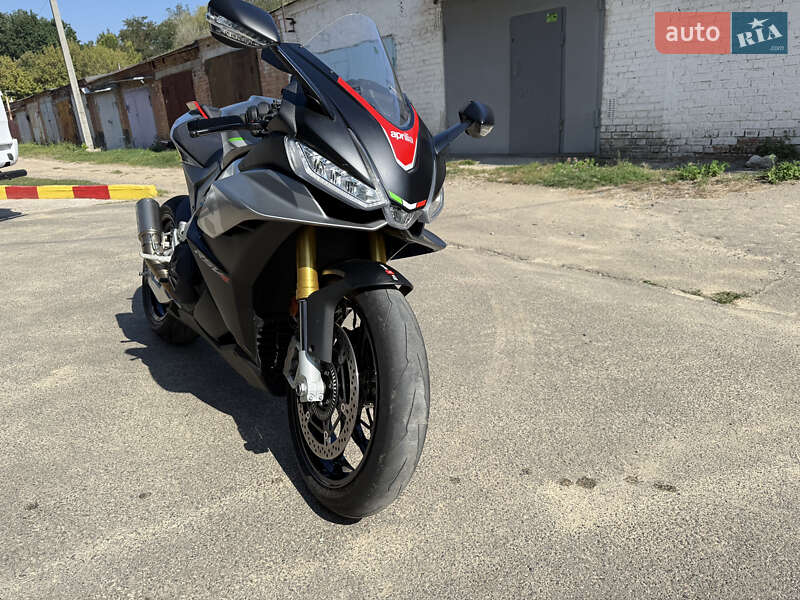 Спортбайк Aprilia RSV4 2021 в Сумах