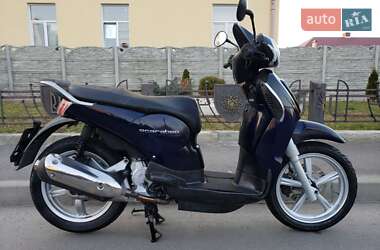 Скутер Aprilia Scarabeo 125 2011 в 