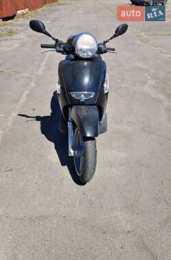 Скутер Aprilia Scarabeo 2008 в Нововолинську