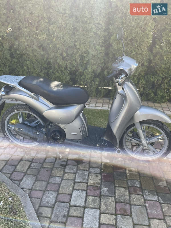 Скутер Aprilia Scarabeo 2010 в Тернополе