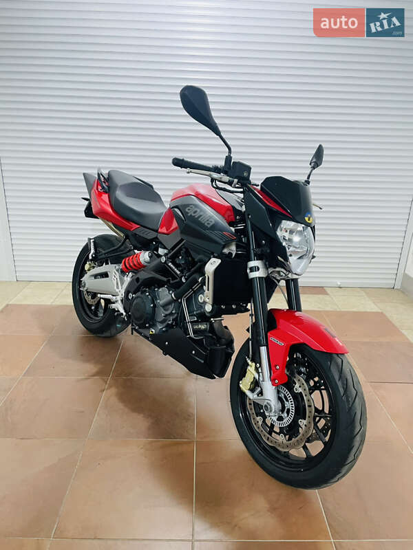 Мотоцикл Без обтікачів (Naked bike) Aprilia Shiver 2016 в 