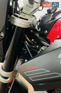 Мотоцикл Без обтікачів (Naked bike) Aprilia Shiver 2016 в 