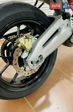 Мотоцикл Без обтікачів (Naked bike) Aprilia Shiver 2016 в 