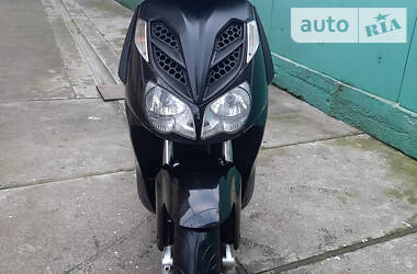 Скутер Aprilia Sportcity 2013 в 