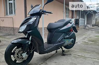 Скутер Aprilia Sportcity 2013 в 