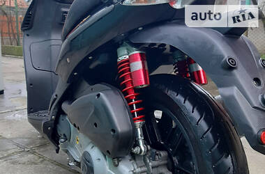 Скутер Aprilia Sportcity 2013 в 
