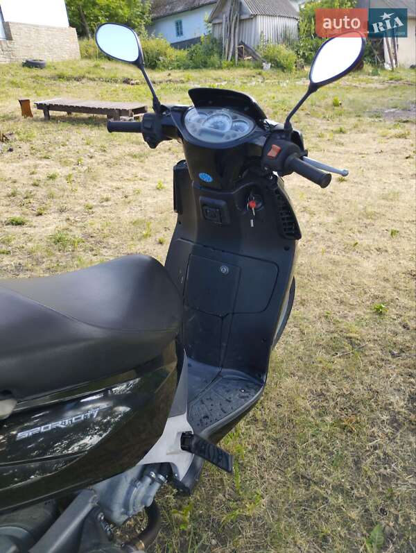 Макси-скутер Aprilia Sportcity 2009 в Каменец-Подольском