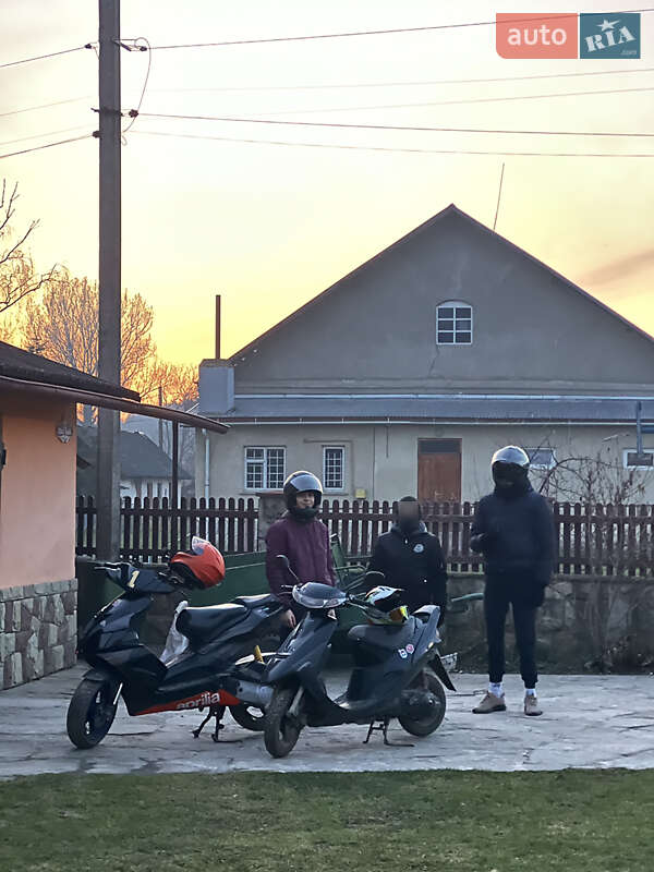 Спортбайк Aprilia SR 2004 в Теребовле