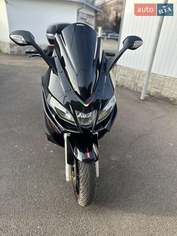 Макси-скутер Aprilia SRV 2014 в Мукачево