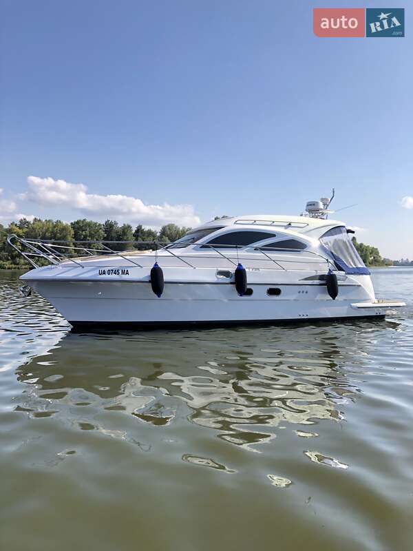 Моторная яхта Aquador 32 2012 в Киеве
