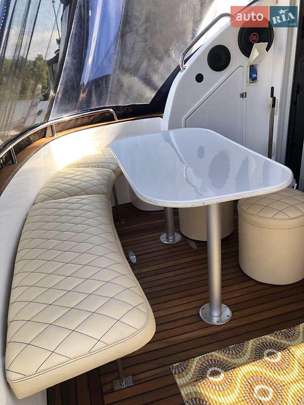 Моторная яхта Aquador 32 2012 в Киеве