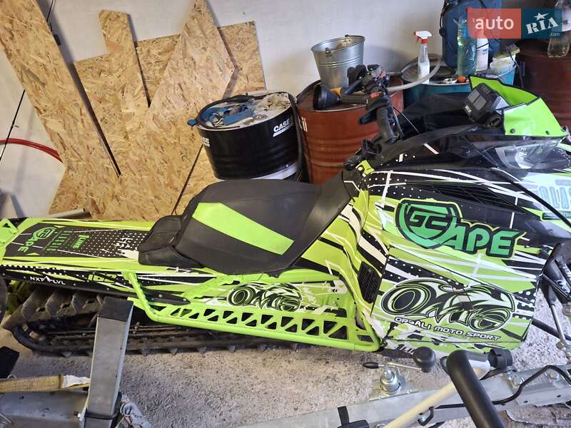 Гірські снігоходи Arctic cat M 8000 Mountain 2017 в Чернігові
