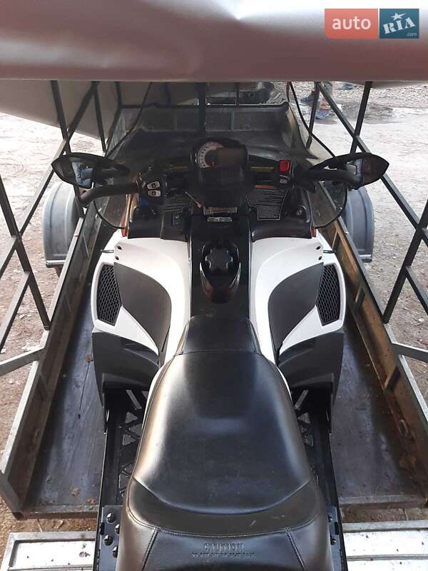 Снегоходы для охоты и рыбалки Arctic cat TZ1 LXR 2010 в Киеве