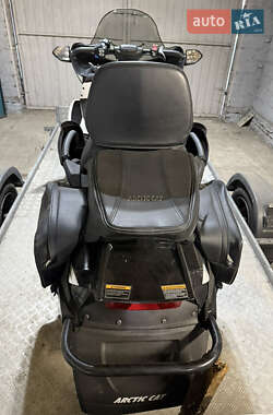 Гірські снігоходи Arctic cat TZ1 2011 в 
