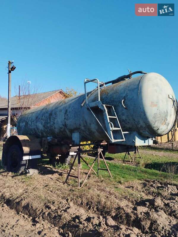Цистерна напівпричіп АРУП 8 1986 в Овручі