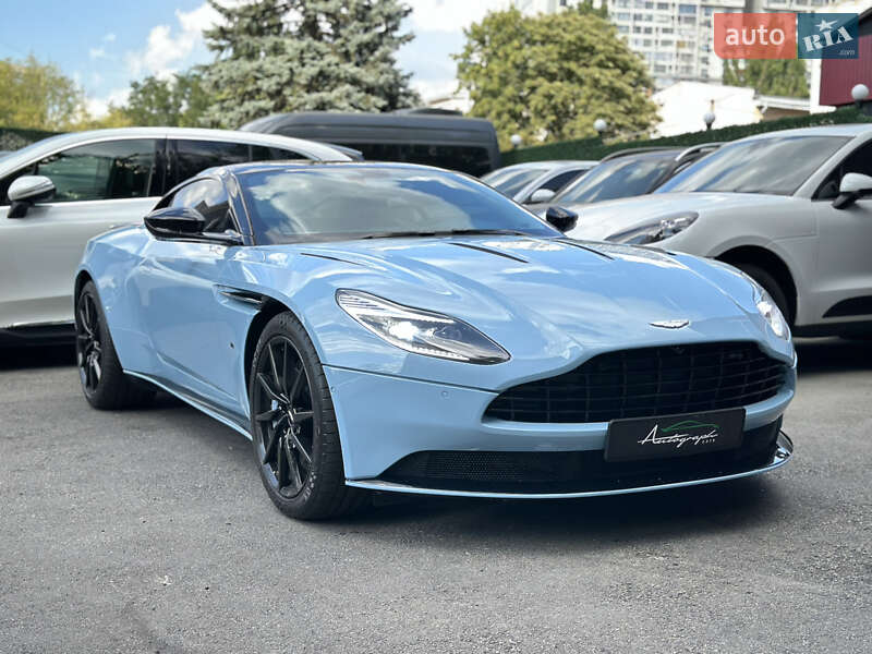 Aston Martin DB11 2016