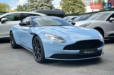 Купе Aston Martin DB11 2016 в Киеве