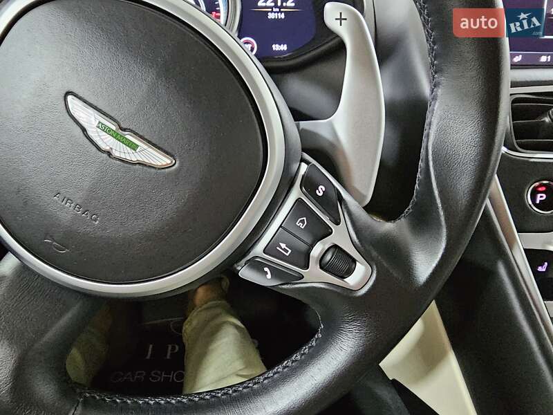 Купе Aston Martin DB11 2018 в Киеве