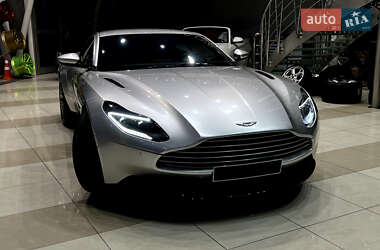 Купе Aston Martin DB11 2018 в 