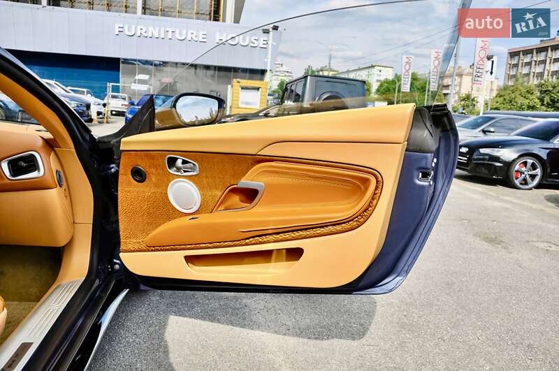 Купе Aston Martin DB11 2017 в Киеве