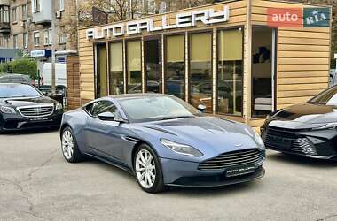 Купе Aston Martin DB11 2017 в 
