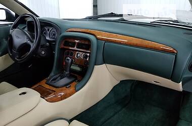 Кабриолет Aston Martin DB7 2003 в 
