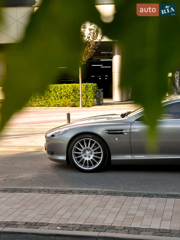 Купе Aston Martin DB9 2008 в Киеве