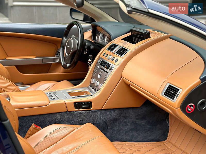 Кабриолет Aston Martin DB9 2007 в Киеве