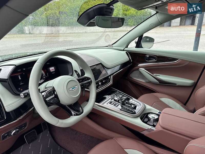 Позашляховик / Кросовер Aston Martin DBX 707 2024 в Києві