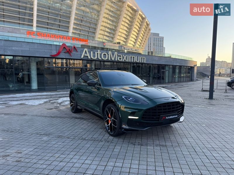 Aston Martin DBX 707 2023