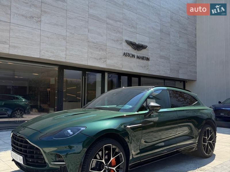 Aston Martin DBX 707 2023