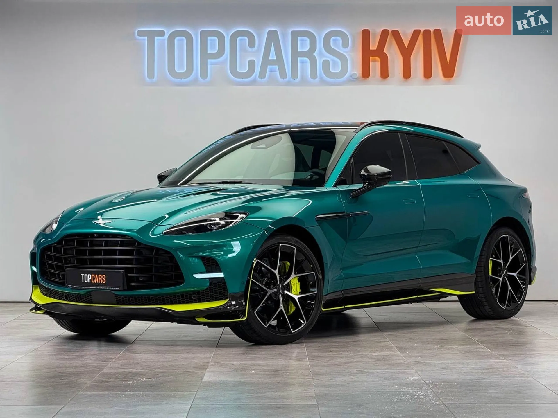 Aston Martin DBX 707 2025
