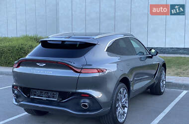 Внедорожник / Кроссовер Aston Martin DBX 2021 в 