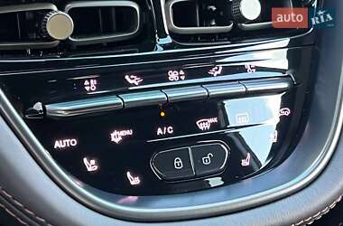 Внедорожник / Кроссовер Aston Martin DBX 2021 в 