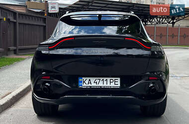 Внедорожник / Кроссовер Aston Martin DBX 2021 в 