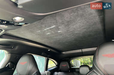 Внедорожник / Кроссовер Aston Martin DBX 2021 в 