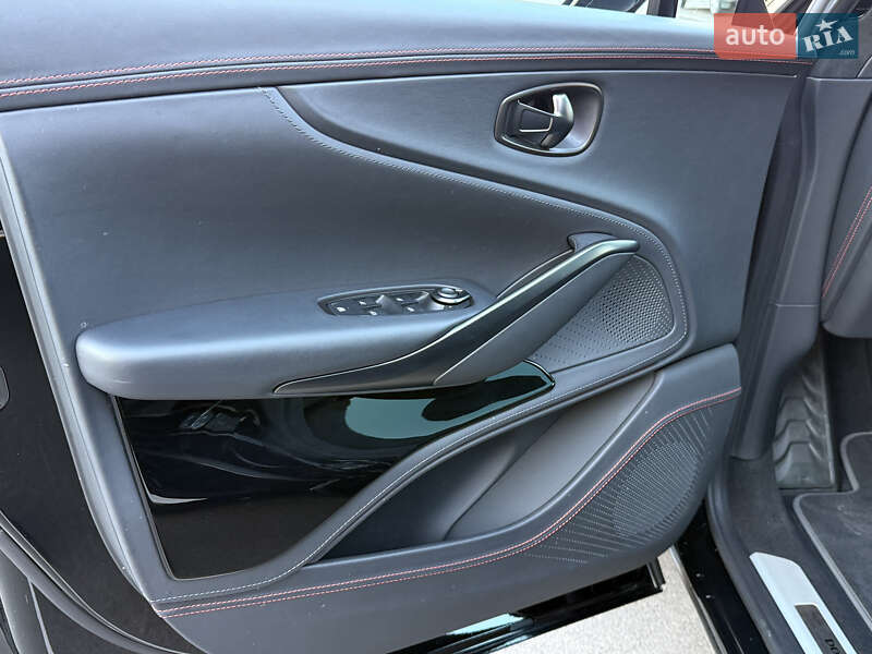 Внедорожник / Кроссовер Aston Martin DBX 2023 в Киеве фото 18 Внедорожник / Кроссовер Aston Martin DBX 2023 в Киеве